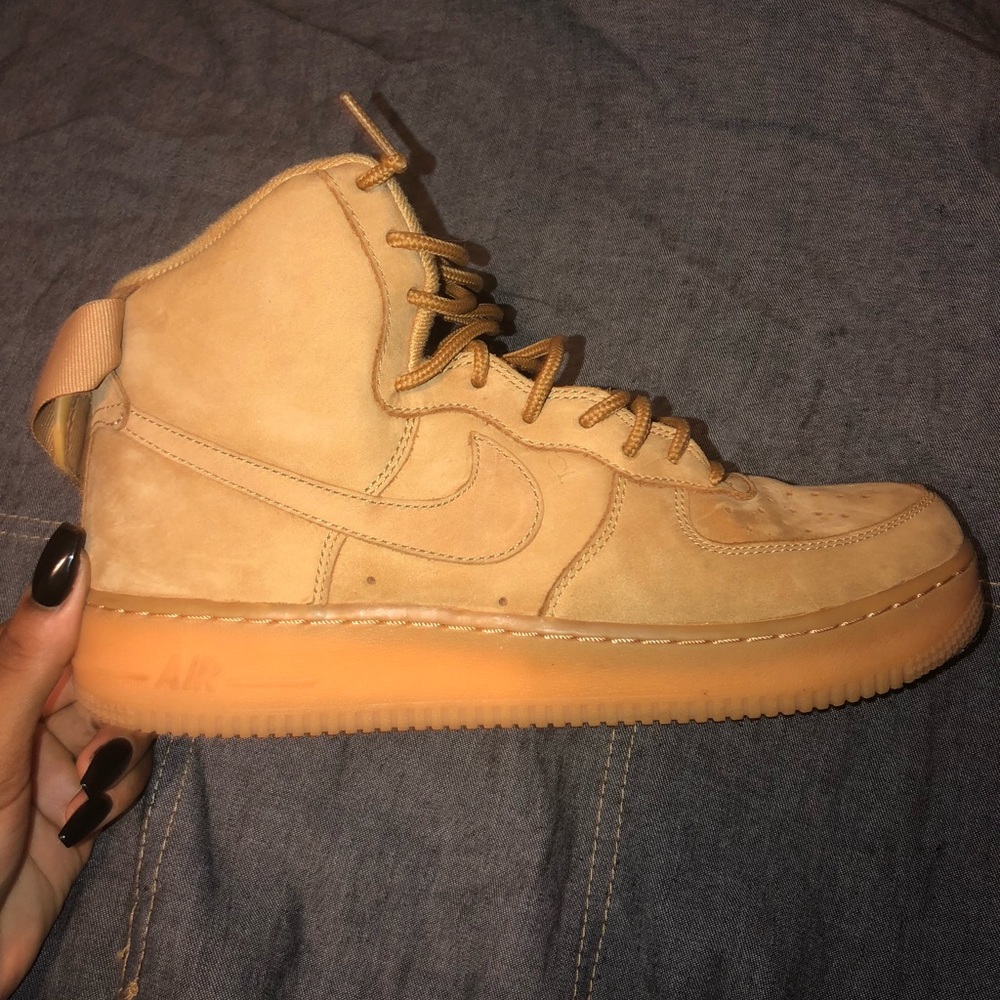 Women’s Air Force 1 HI PRM “wheat”
